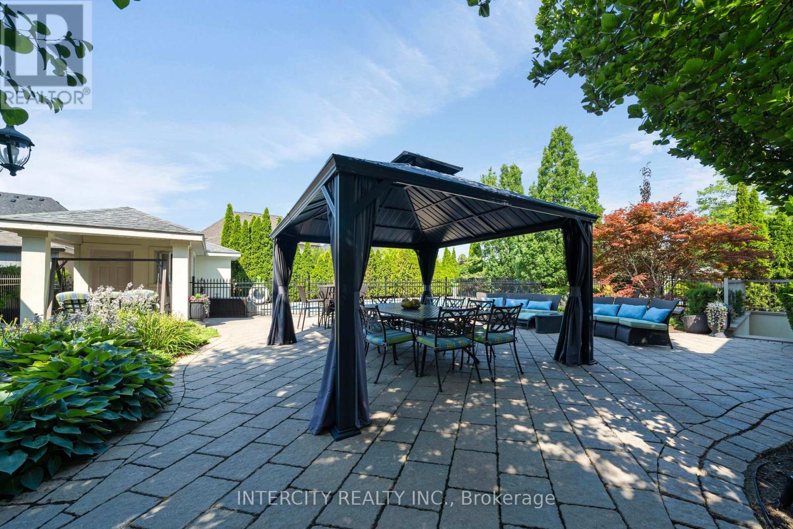 Photo 36 of 118 Park Ridge Drive, Vaughan ON