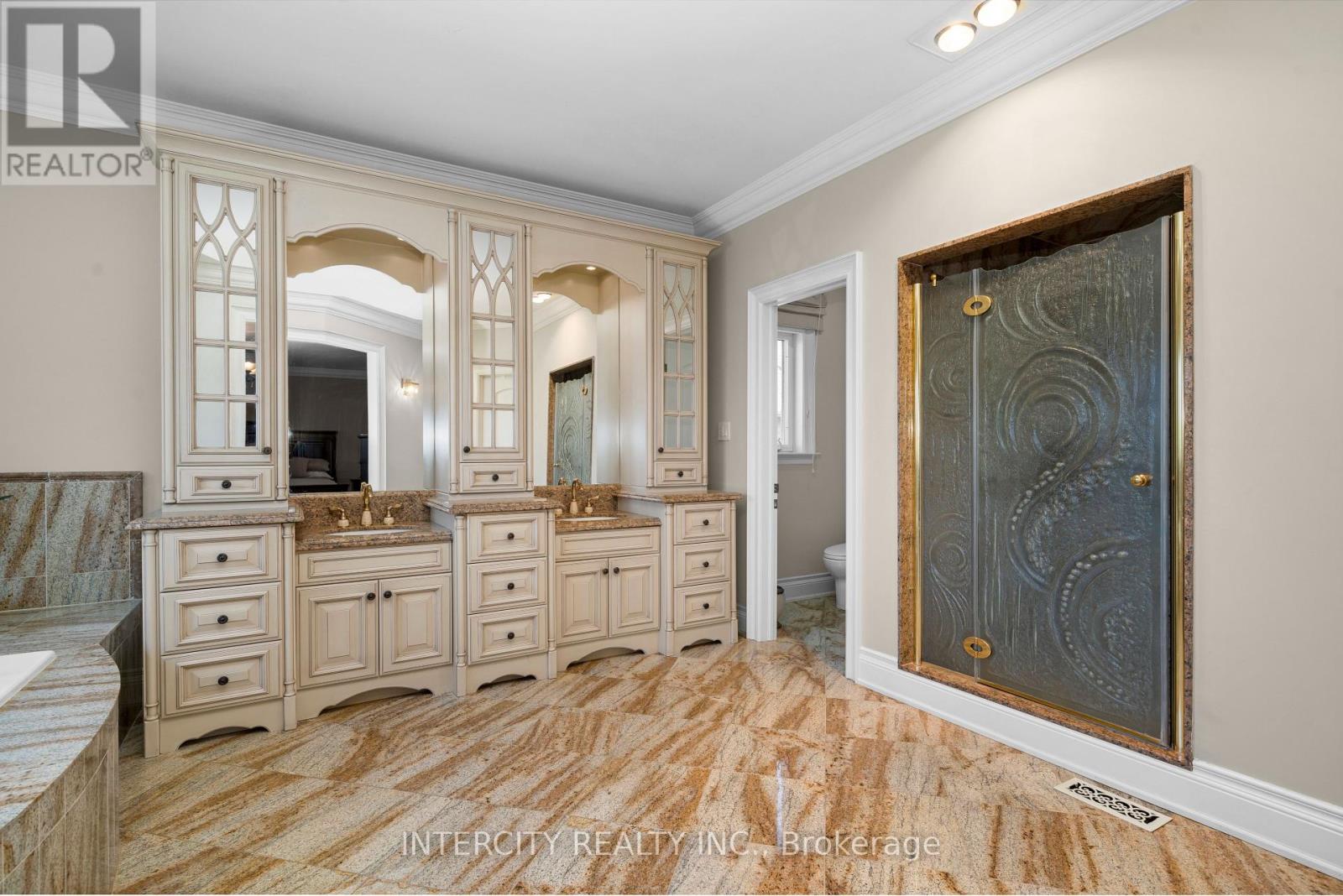 Photo 22 of 118 Park Ridge Drive, Vaughan ON