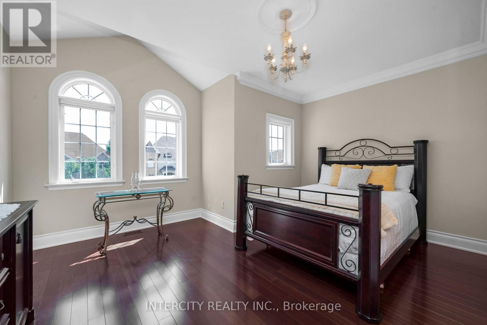 Photo 30 of 118 Park Ridge Drive, Vaughan ON