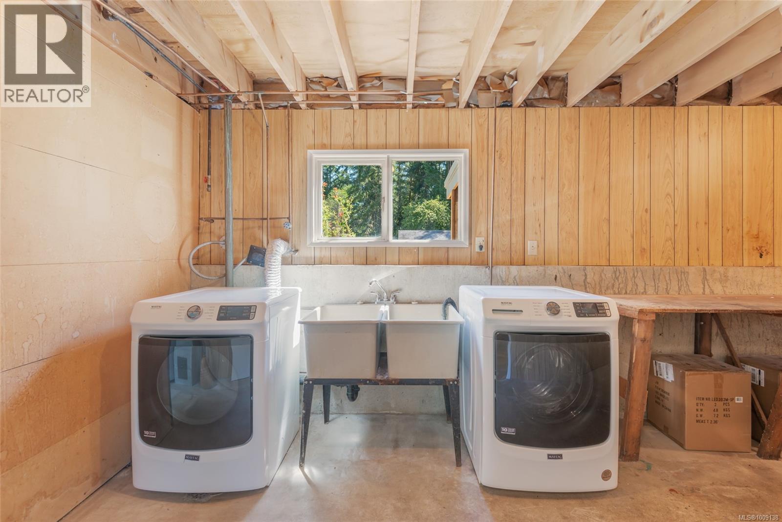 6012 Wadena Rd, Port Alberni