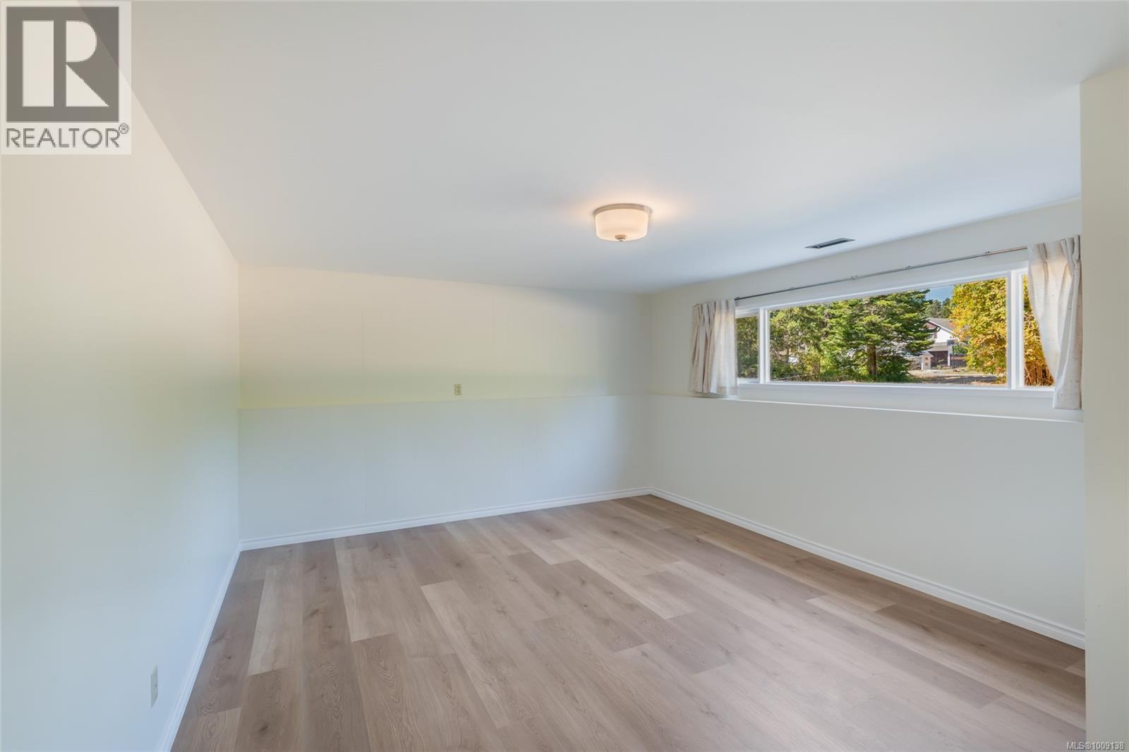 6012 Wadena Rd, Port Alberni