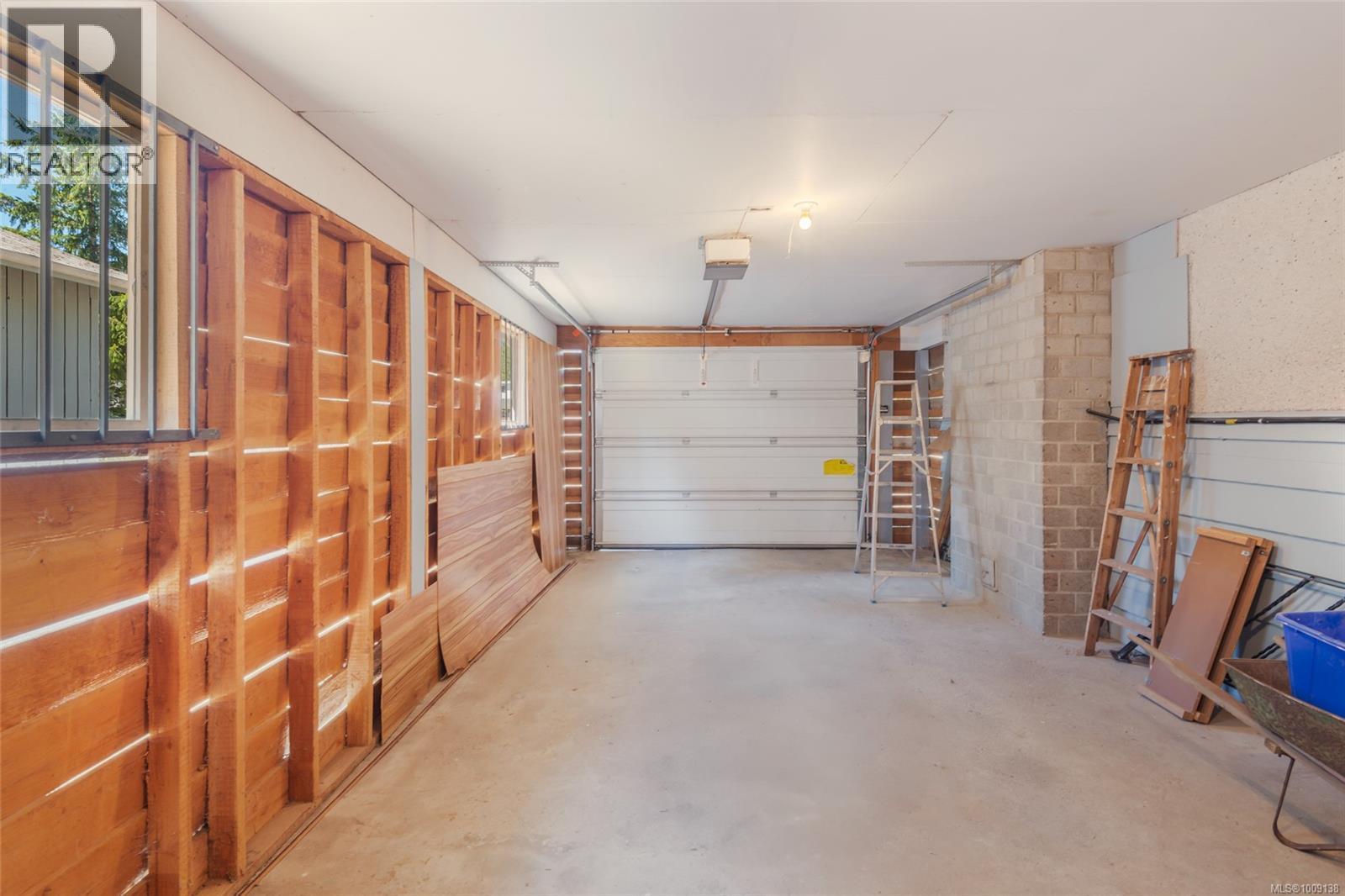 6012 Wadena Rd, Port Alberni