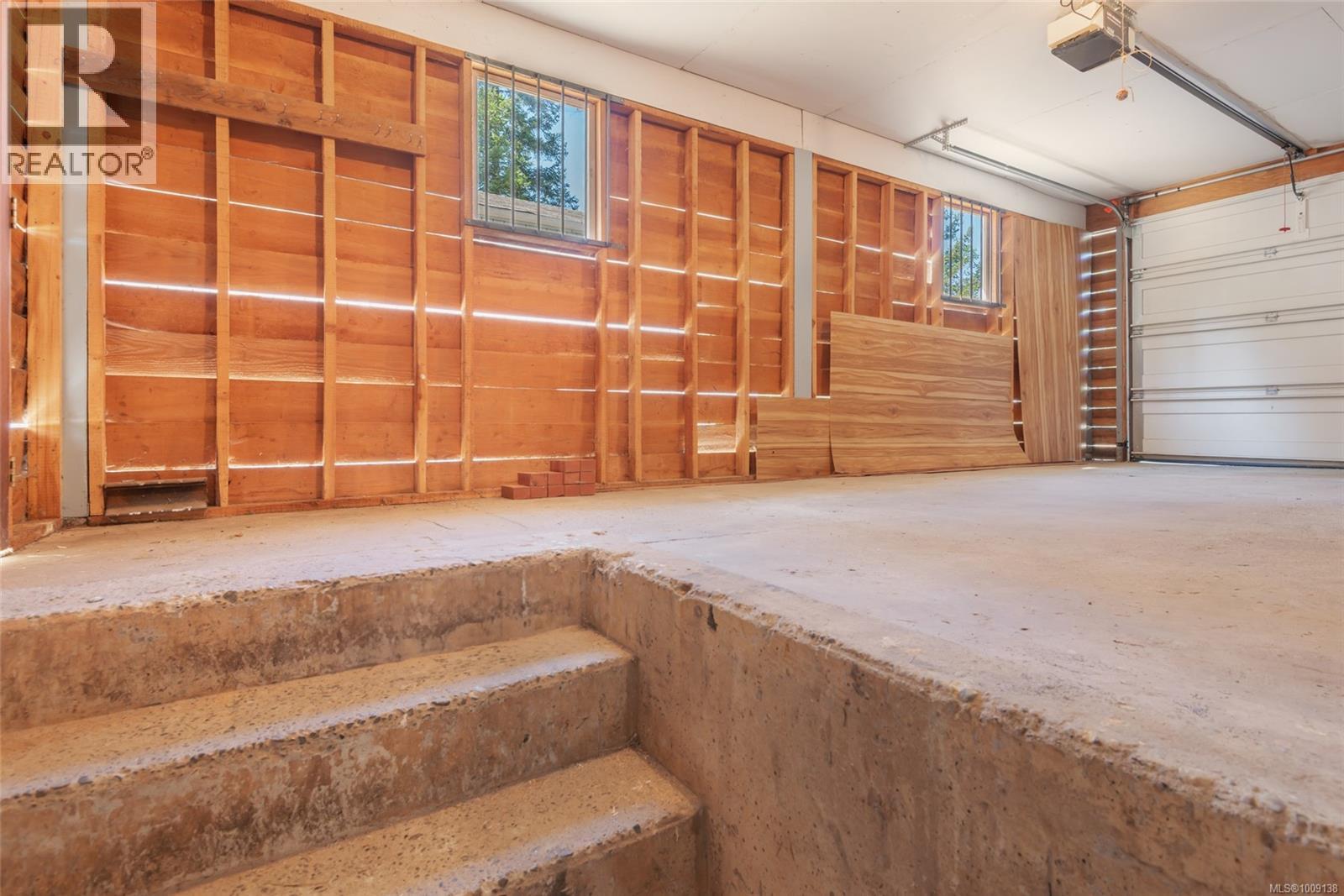 6012 Wadena Rd, Port Alberni