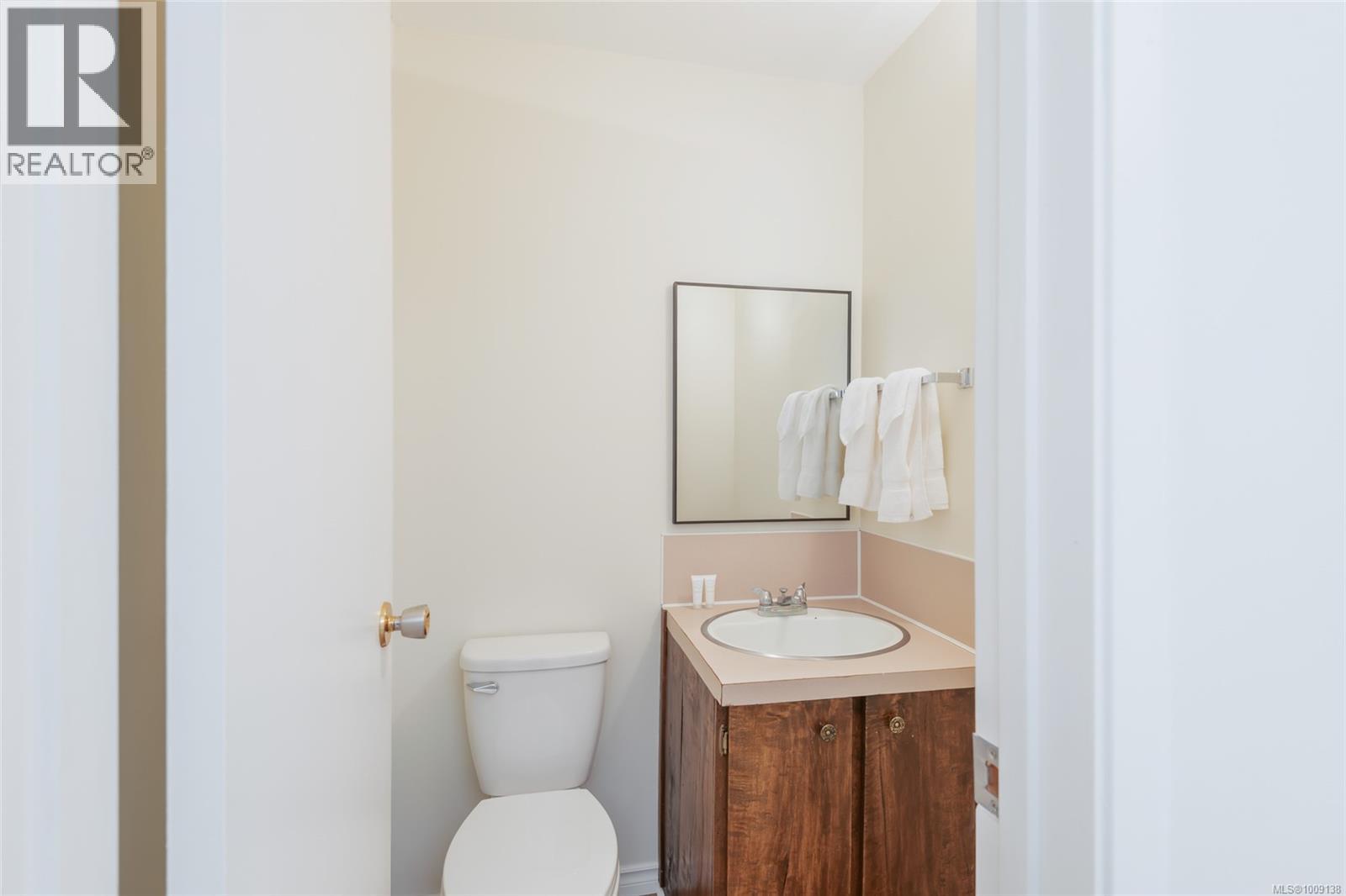 6012 Wadena Rd, Port Alberni