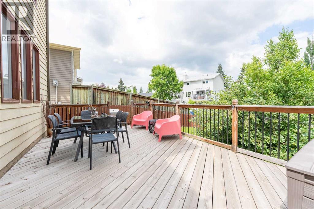 Single Family House for Sale in  Shawfield Road SW Shawnessy Calgary 