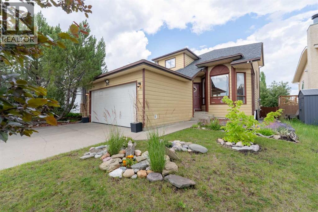 Single Family House for Sale in  Shawfield Road SW Shawnessy Calgary 
