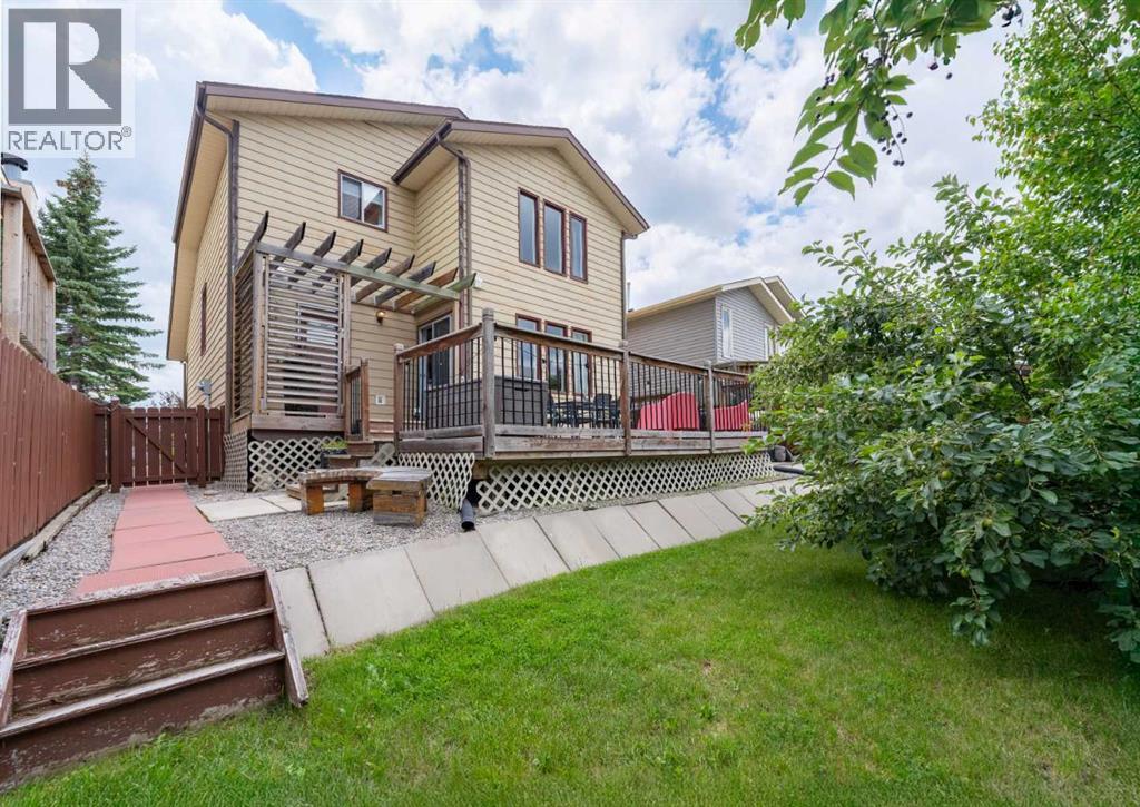 Single Family House for Sale in  Shawfield Road SW Shawnessy Calgary 