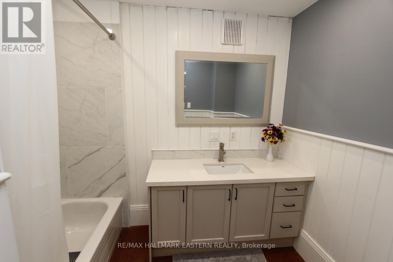 Photo 5 of 2 Mclean Avenue, Havelockbelmontmethuen ON