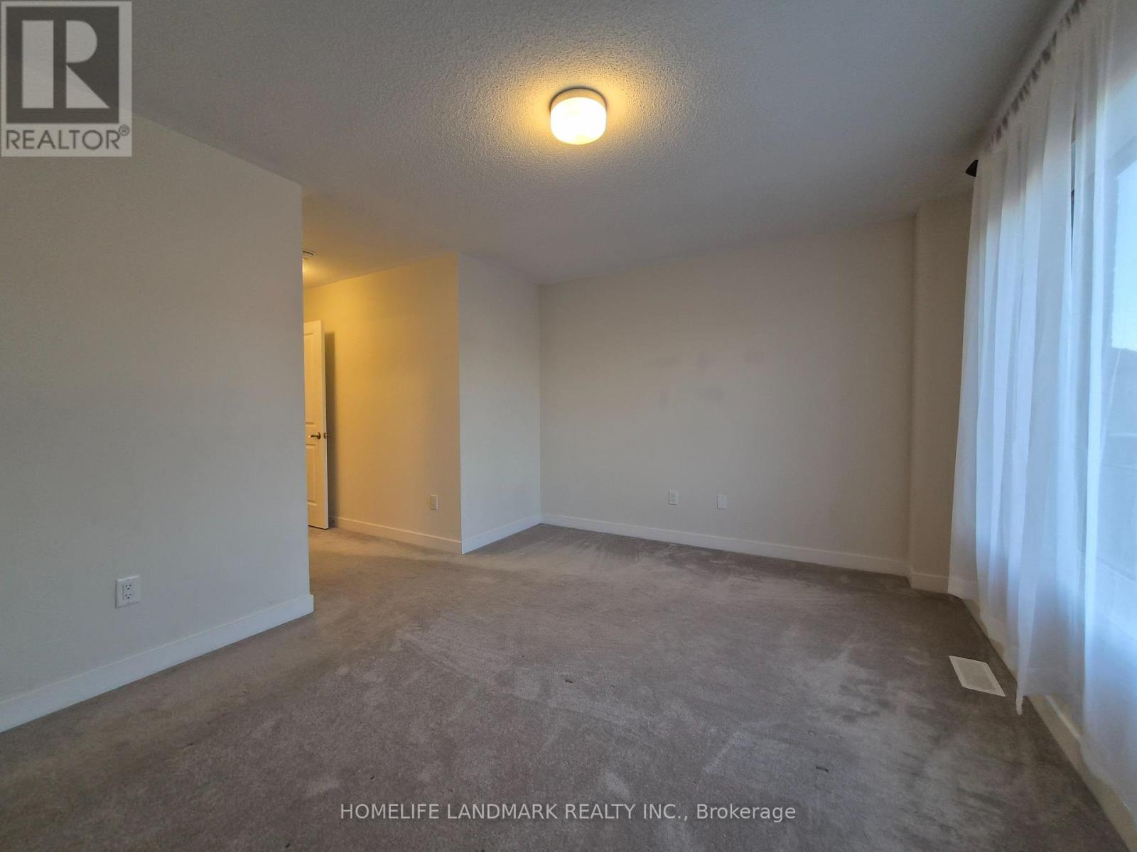 Photo 13 of 227 Webb Street, Markham ON