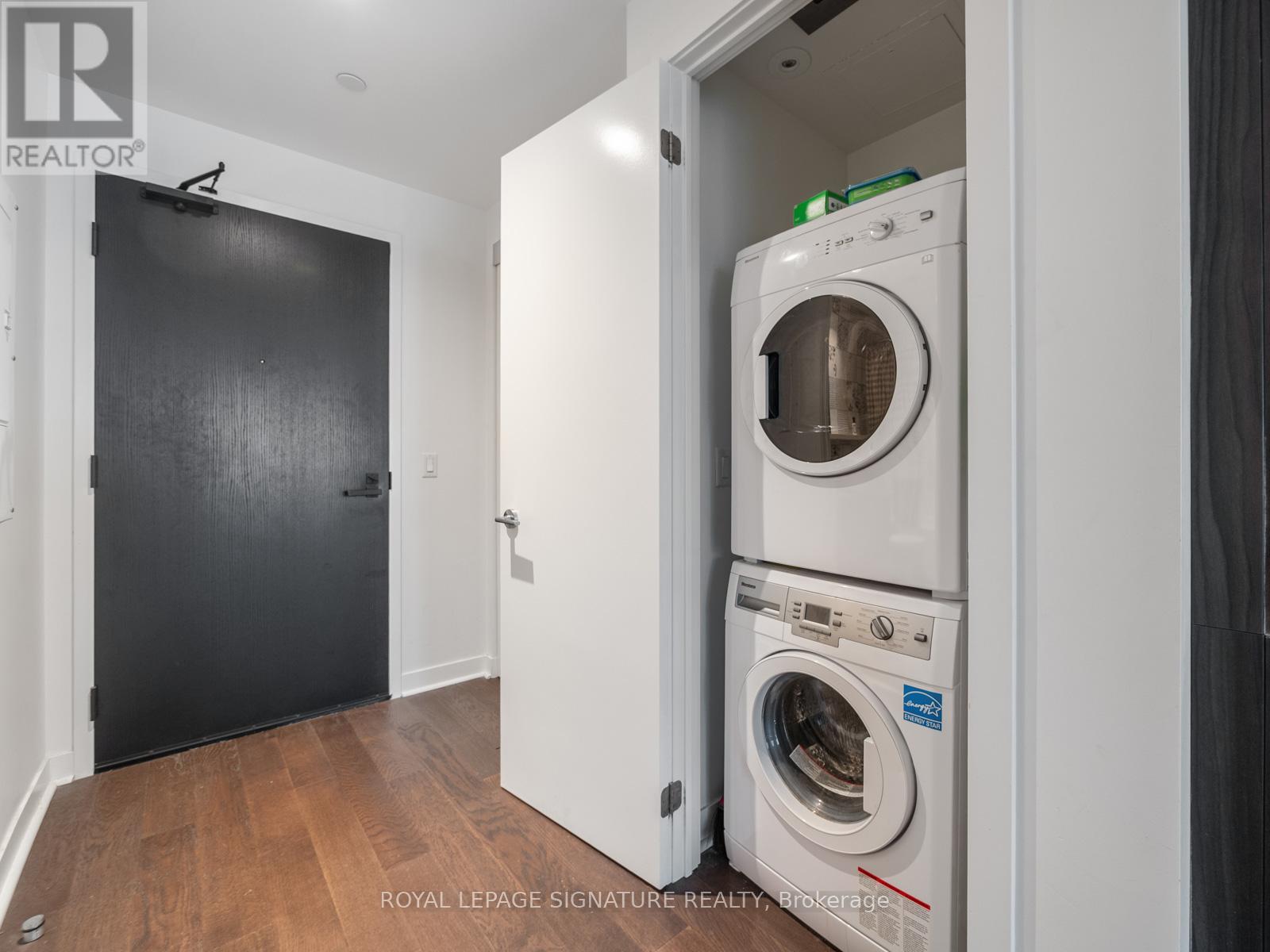 Photo 17 of 905 501 Adelaide Street W, Toronto ON