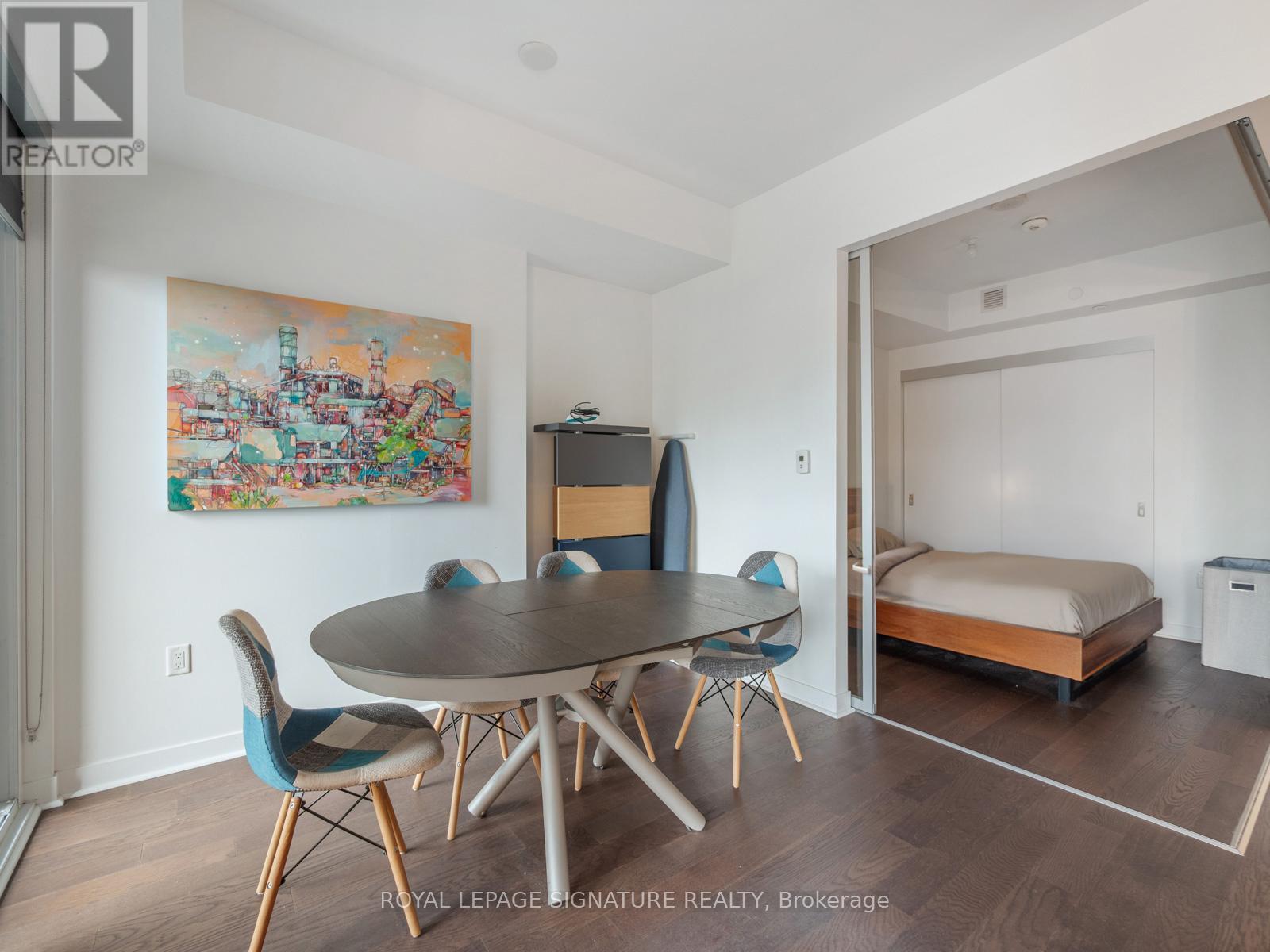 Photo 9 of 905 501 Adelaide Street W, Toronto ON