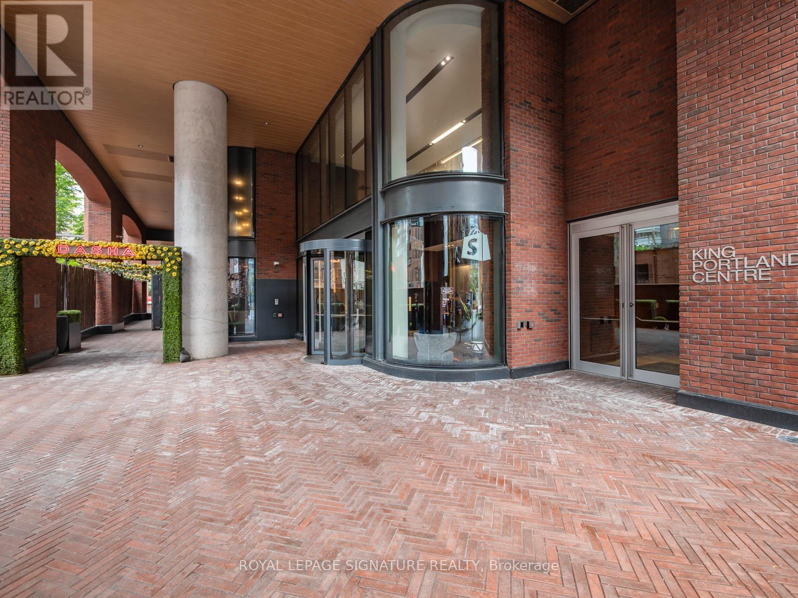 Photo 16 of 905 501 Adelaide Street W, Toronto ON
