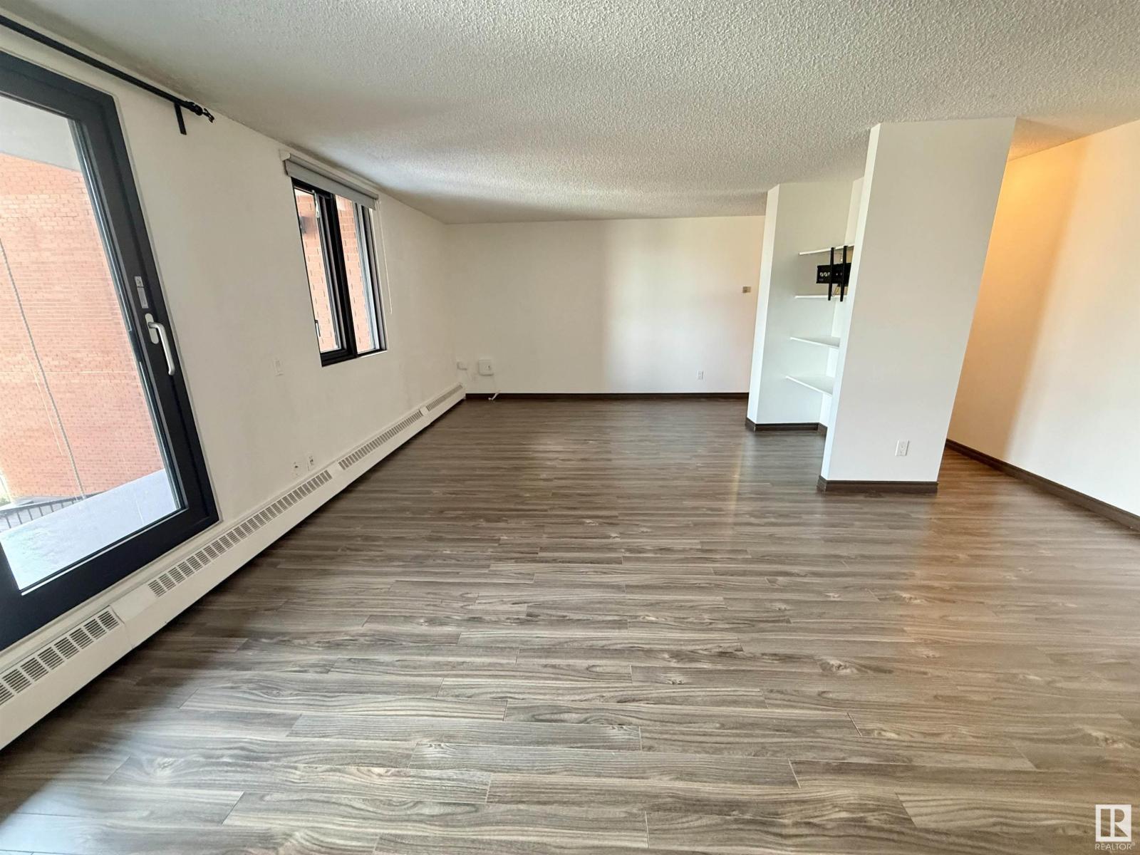 Photo 22 of 409 10145 109 St Nw, Edmonton AB