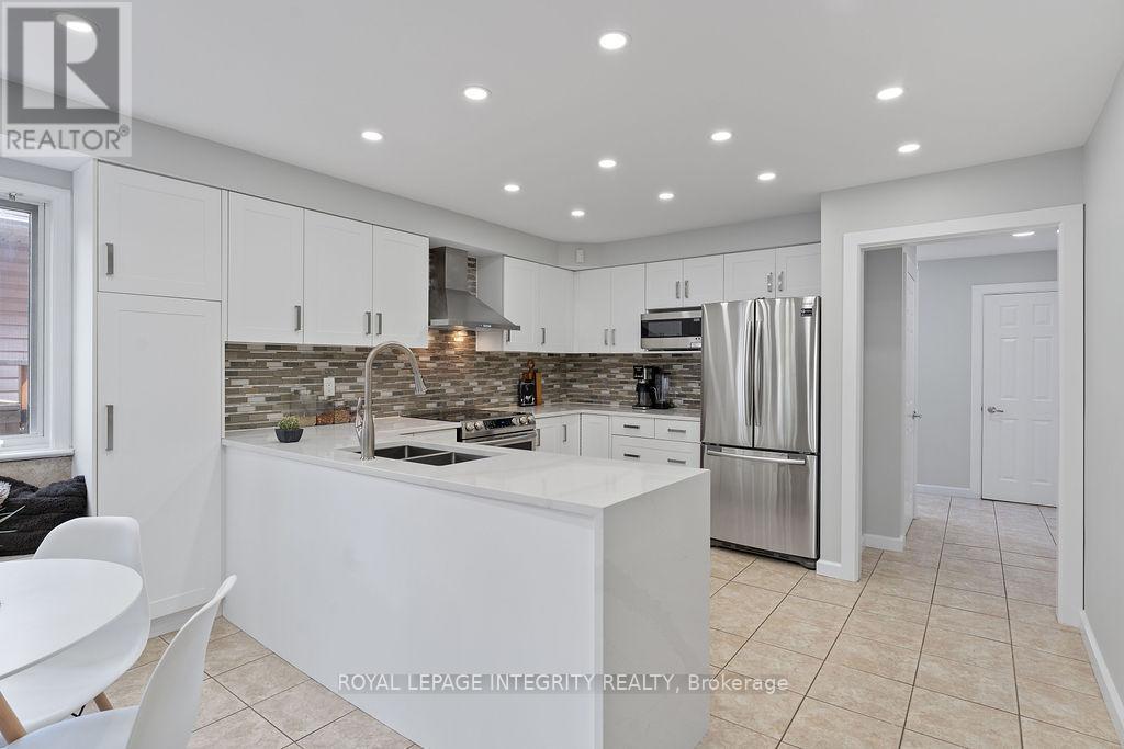 Photo 36 of 231 Mountshannon Drive, Ottawa ON