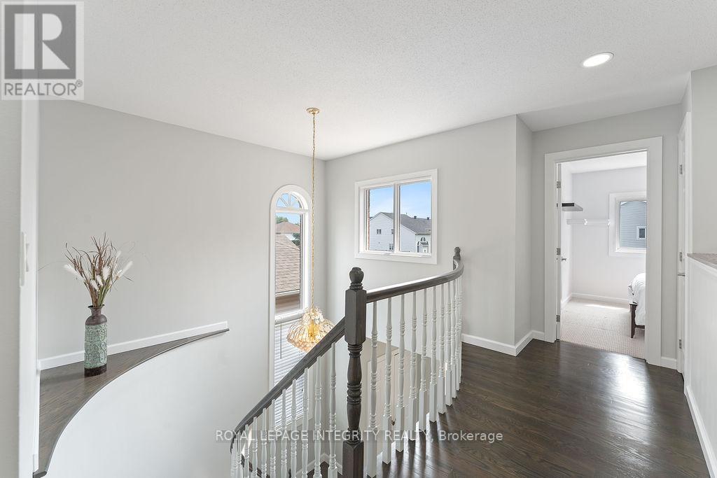 Photo 48 of 231 Mountshannon Drive, Ottawa ON