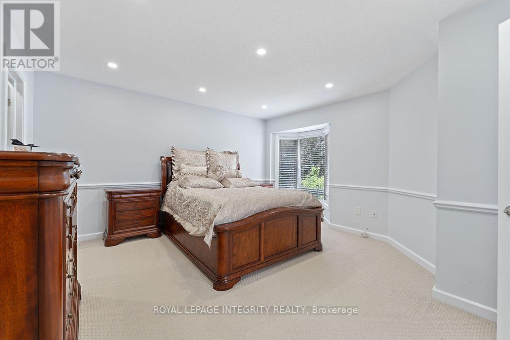 Photo 10 of 231 Mountshannon Drive, Ottawa ON