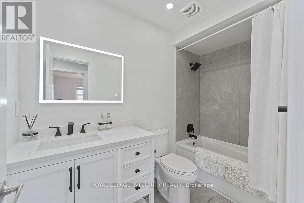 Photo 5 of 231 Mountshannon Drive, Ottawa ON