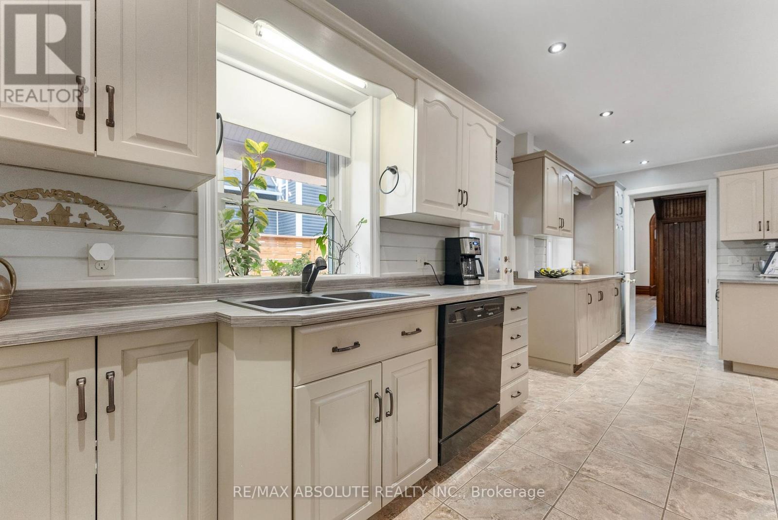 Photo 29 of 241 John Street N, Arnprior ON