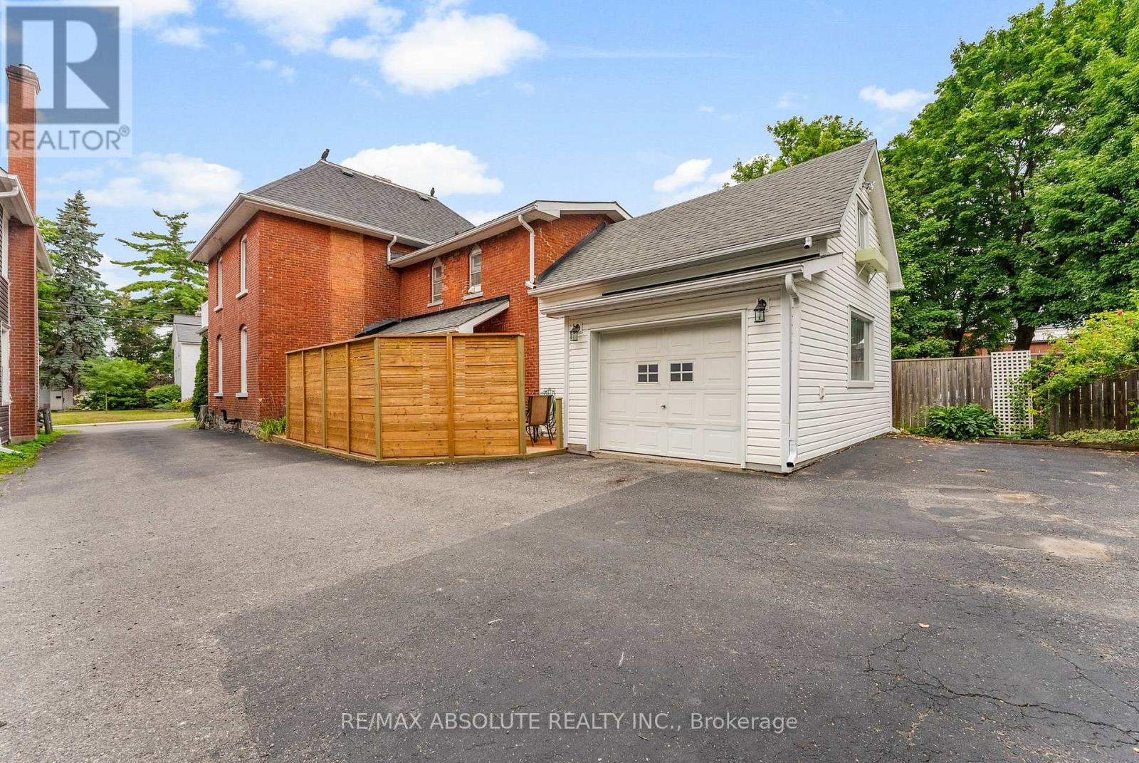 Photo 22 of 241 John Street N, Arnprior ON