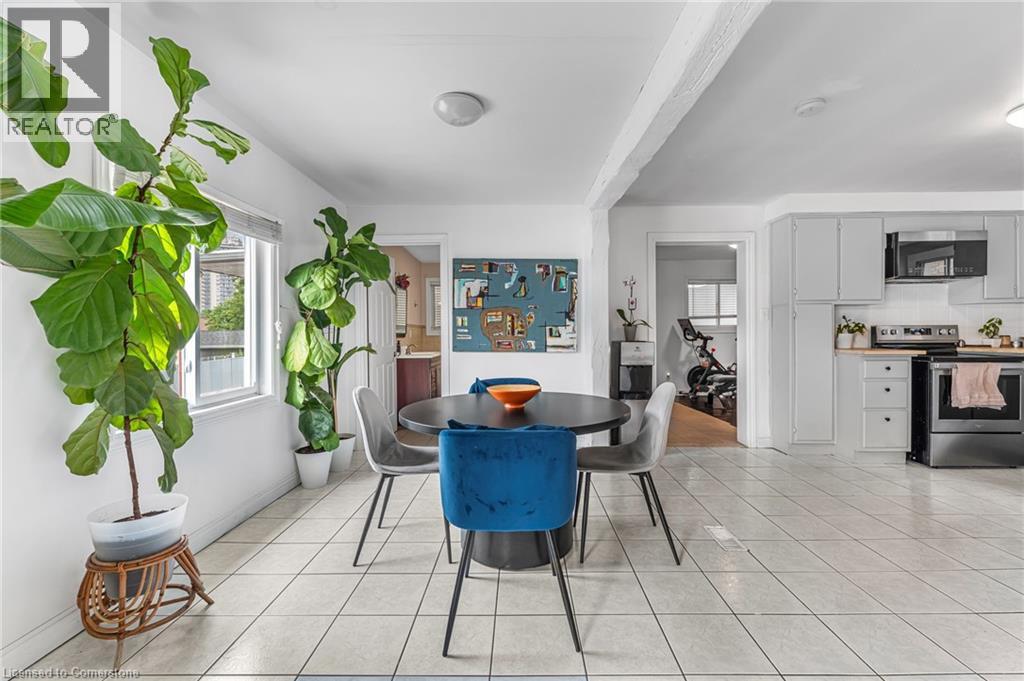 Photo 41 of 139 Wood Street E, Hamilton ON