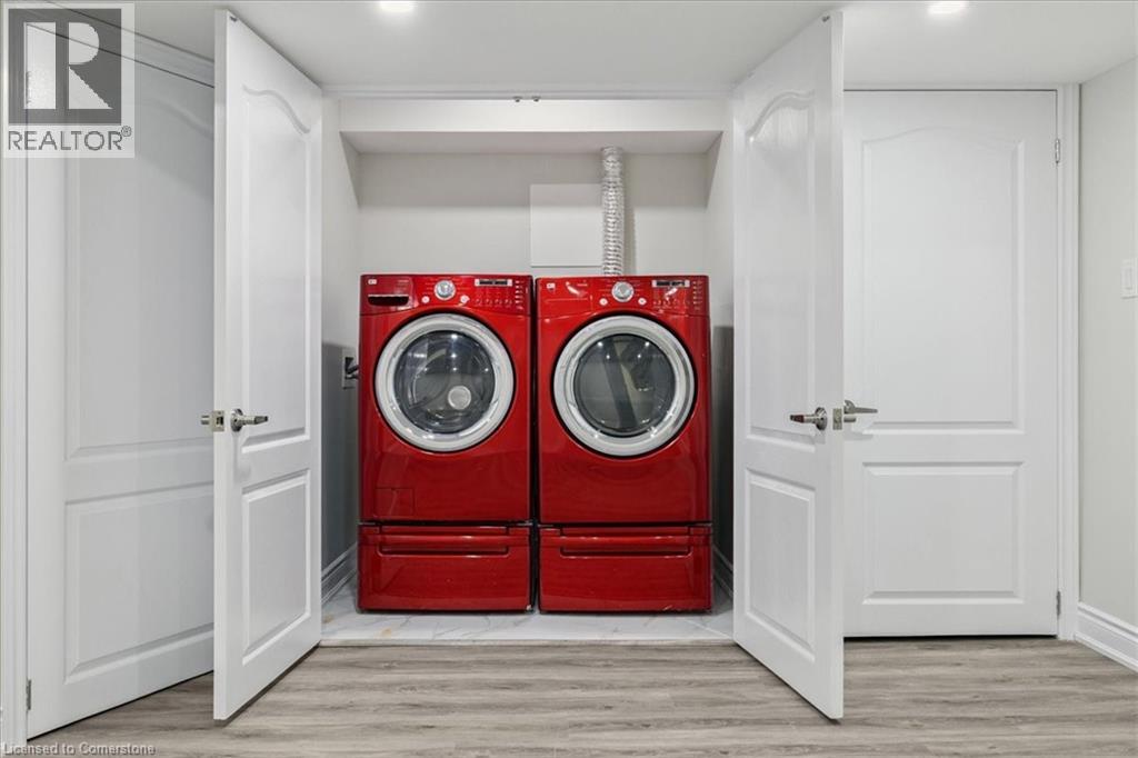 Photo 35 of 60 Cloverleaf Drive Unit 38, Ancaster ON
