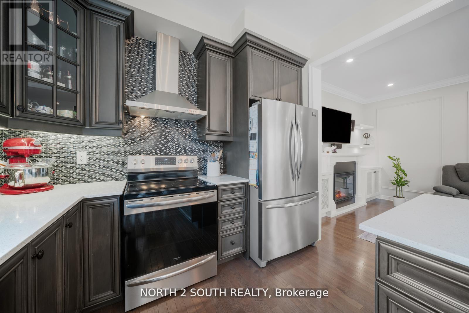 Photo 35 of 22 Bernadino Street, Brampton ON