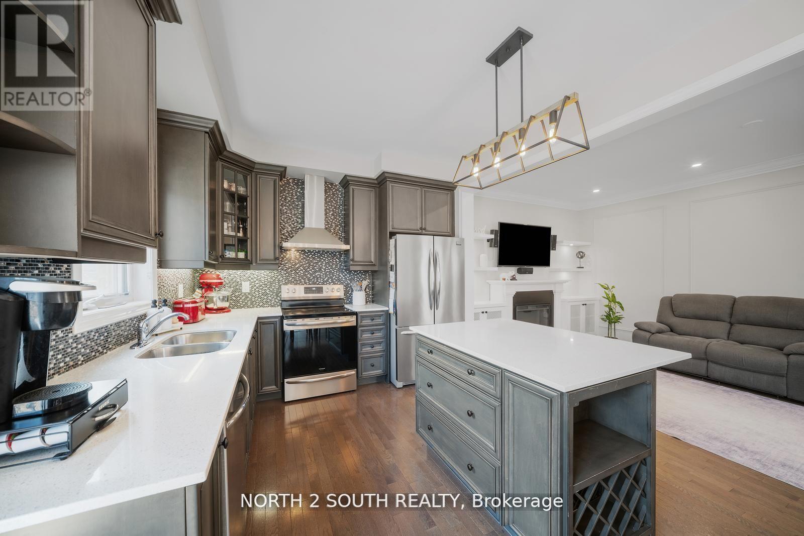 Photo 12 of 22 Bernadino Street, Brampton ON