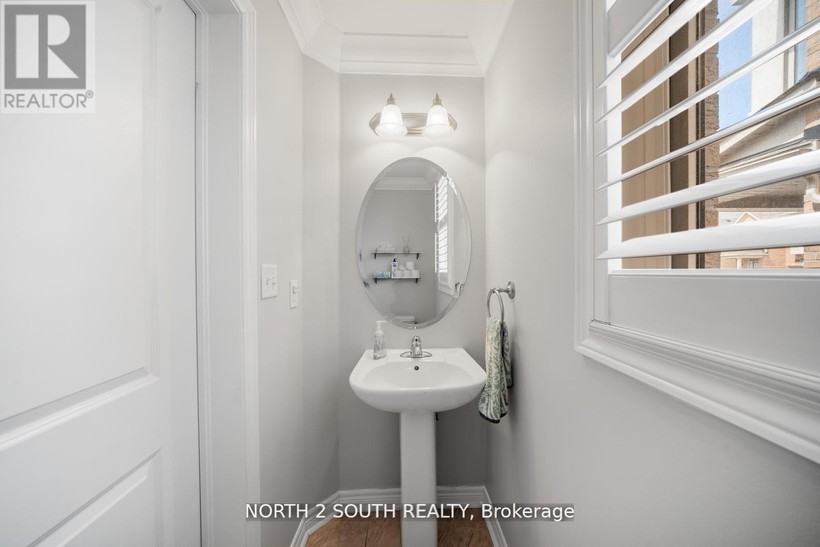 Photo 7 of 22 Bernadino Street, Brampton ON