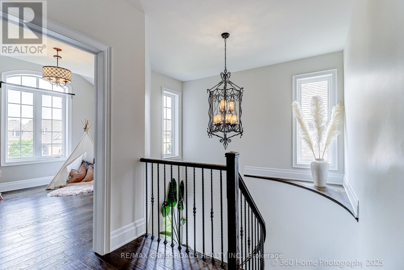 Photo 23 of 6 Prince Michael Court, Caledon ON