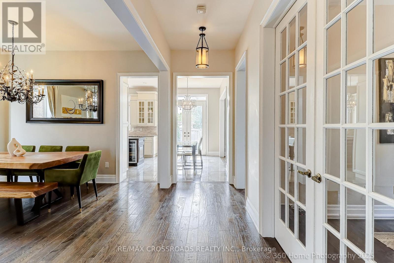 Photo 9 of 6 Prince Michael Court, Caledon ON