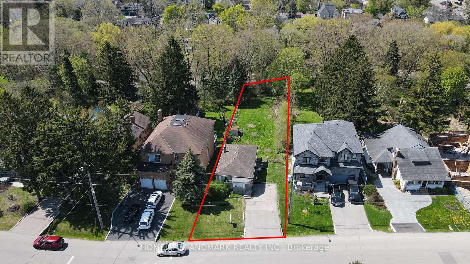Photo 5 of 928 Hampton Crescent, Mississauga ON