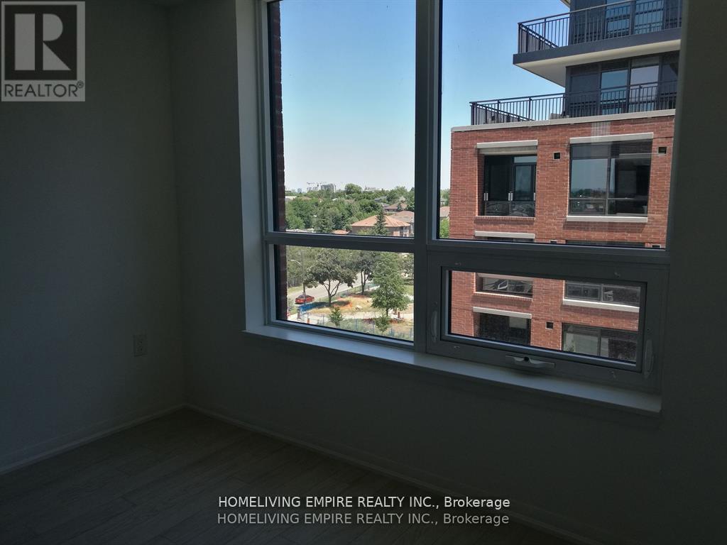 Photo 5 of 609 3091 Dufferin Street, Toronto ON