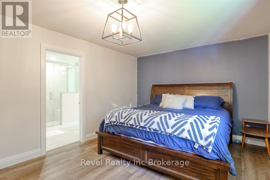 Photo 17 of 2 Richards Court, Tillsonburg ON