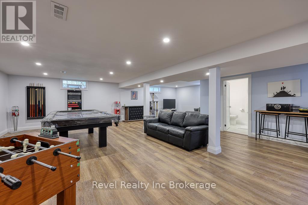 Photo 21 of 2 Richards Court, Tillsonburg ON