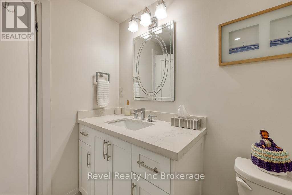 Photo 25 of 2 Richards Court, Tillsonburg ON