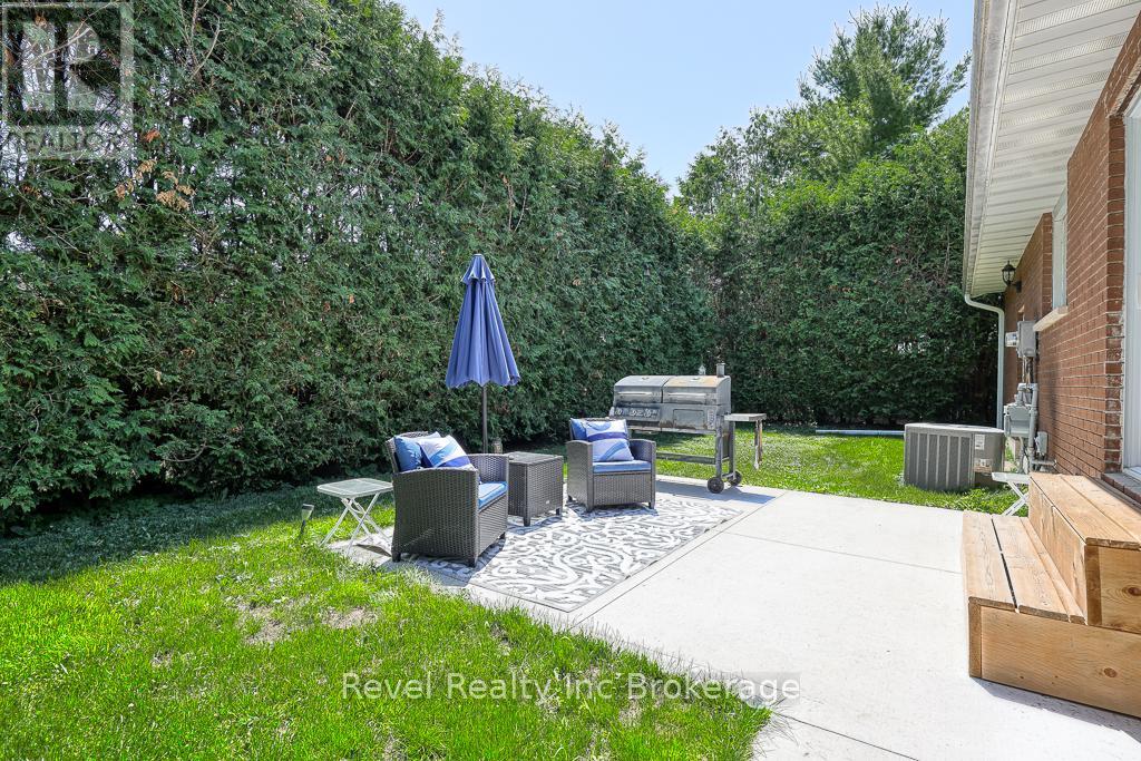 Photo 28 of 2 Richards Court, Tillsonburg ON