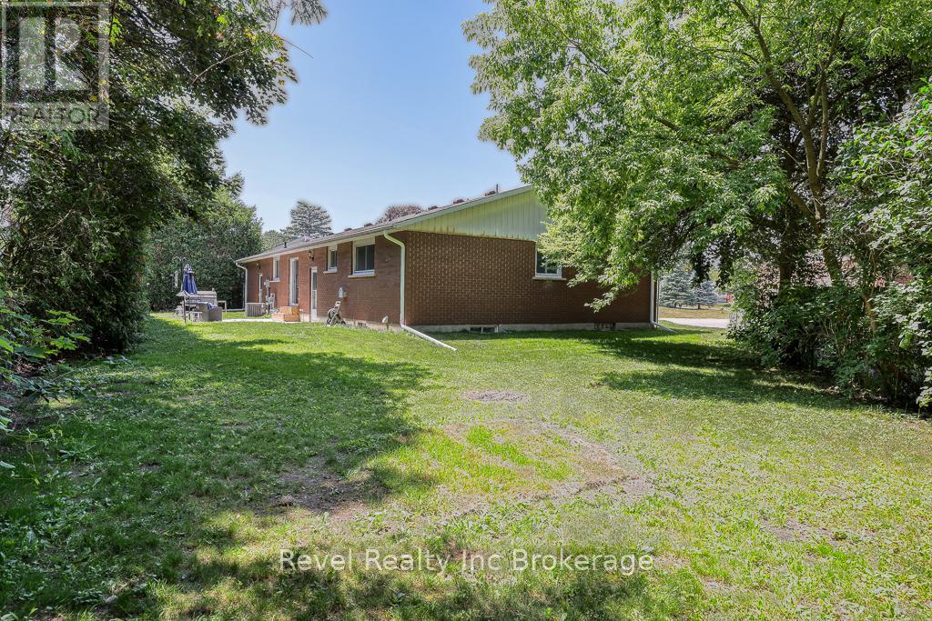Photo 30 of 2 Richards Court, Tillsonburg ON