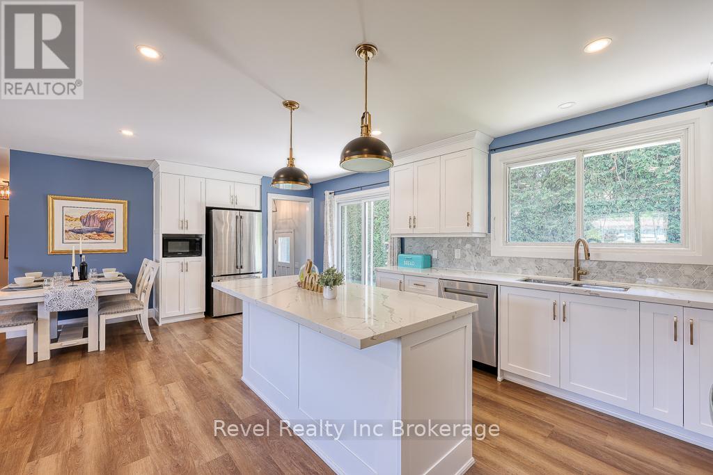 Photo 7 of 2 Richards Court, Tillsonburg ON