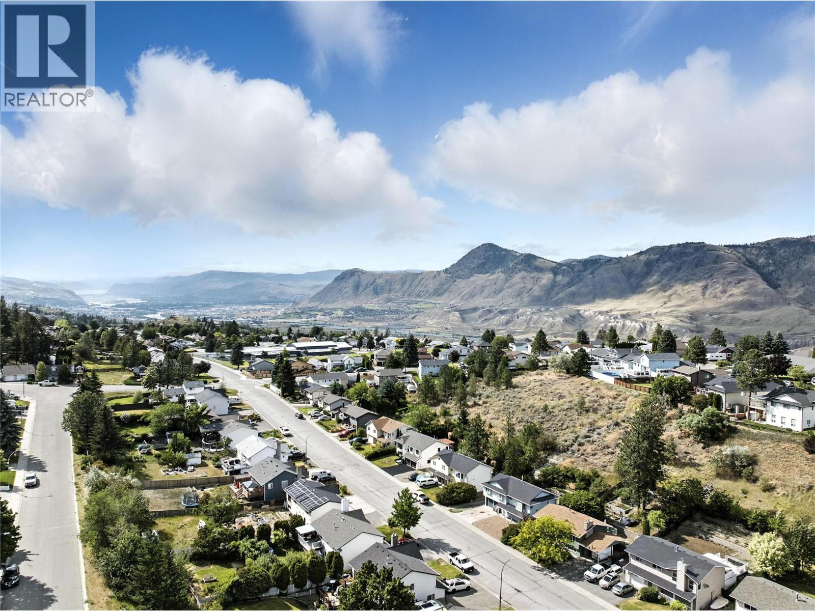 Photo 4 of 2683 Skeena Drive, Kamloops BC