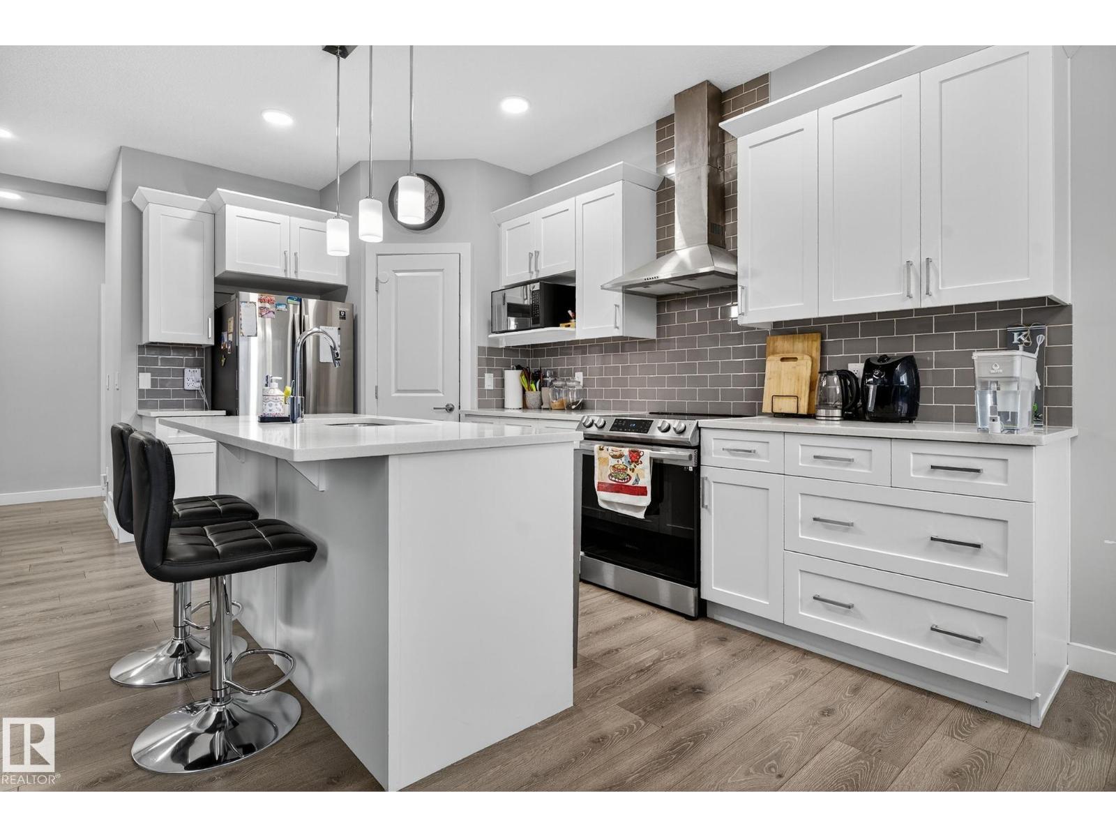 Photo 23 of 22035 80 Av Nw, Edmonton AB