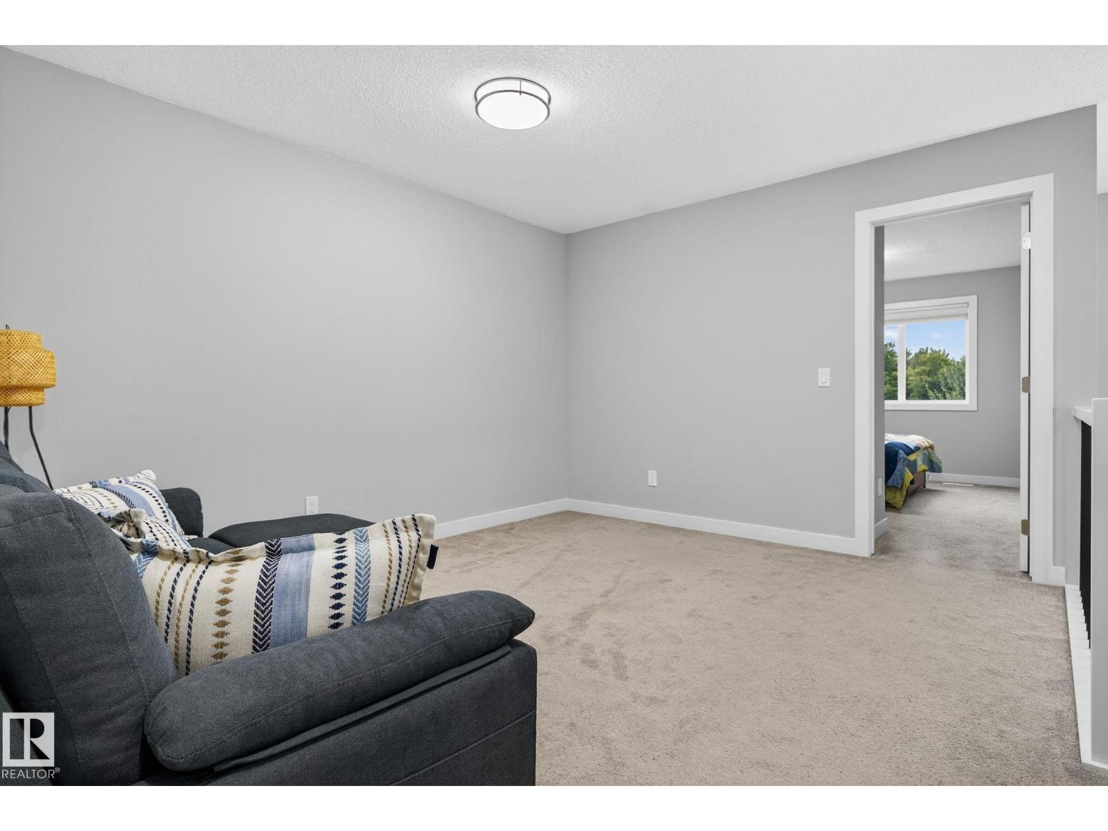Photo 37 of 22035 80 Av Nw, Edmonton AB