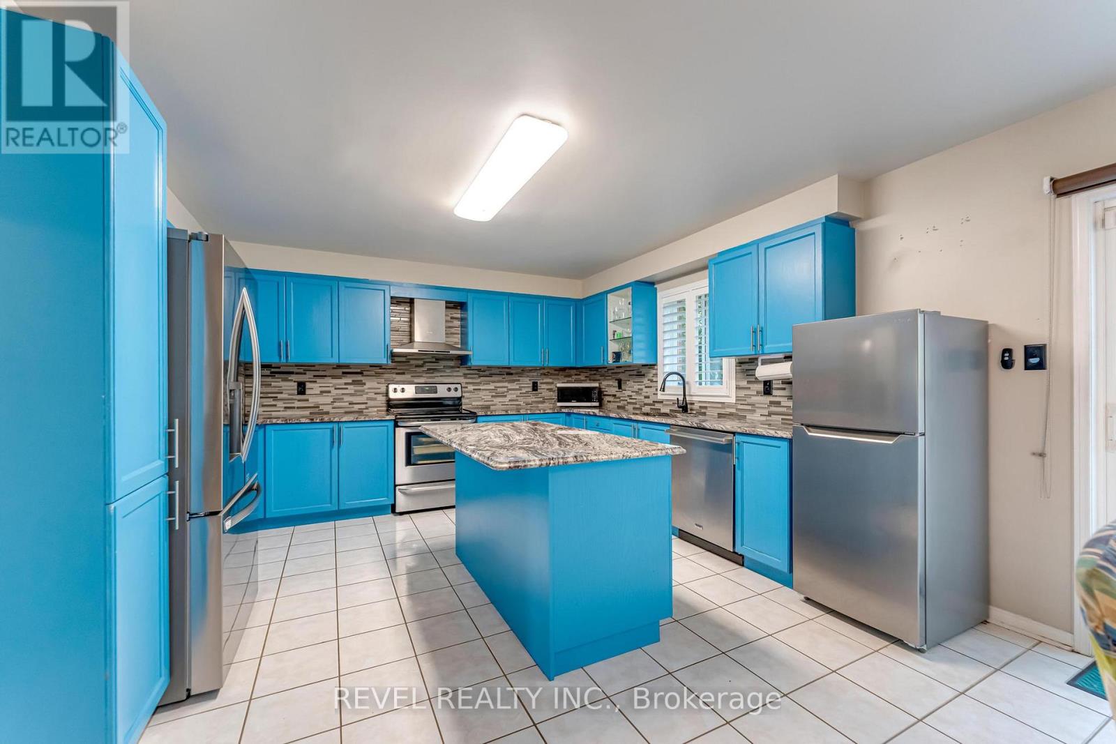 Photo 19 of 17 Webb Avenue, Brantford ON