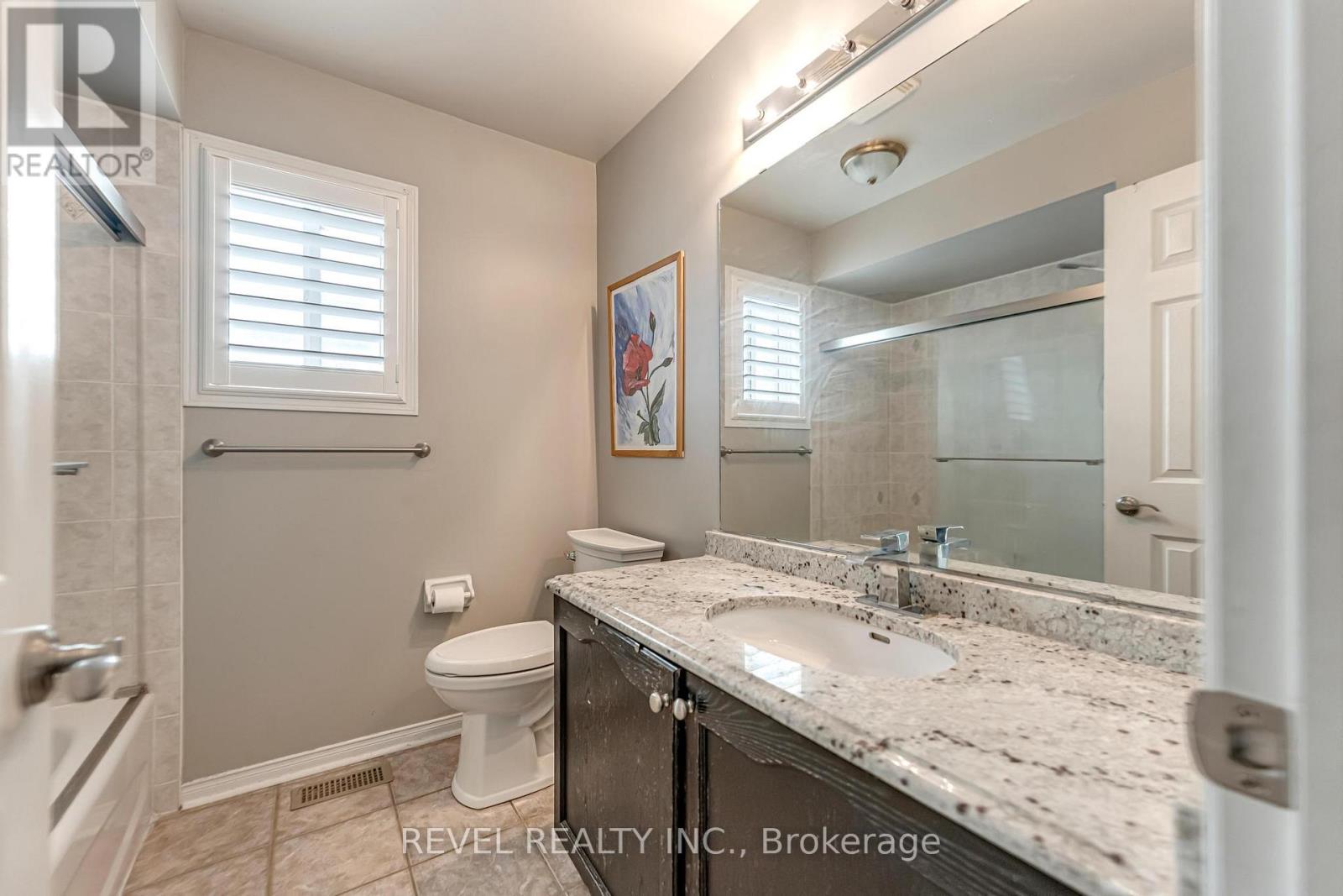 Photo 36 of 17 Webb Avenue, Brantford ON