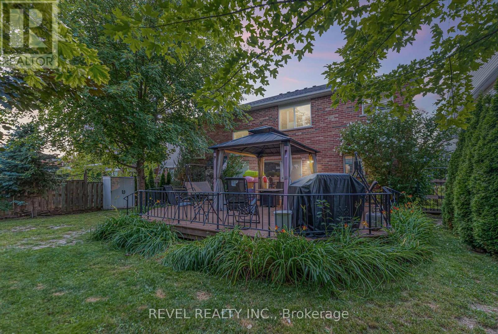 Photo 46 of 17 Webb Avenue, Brantford ON