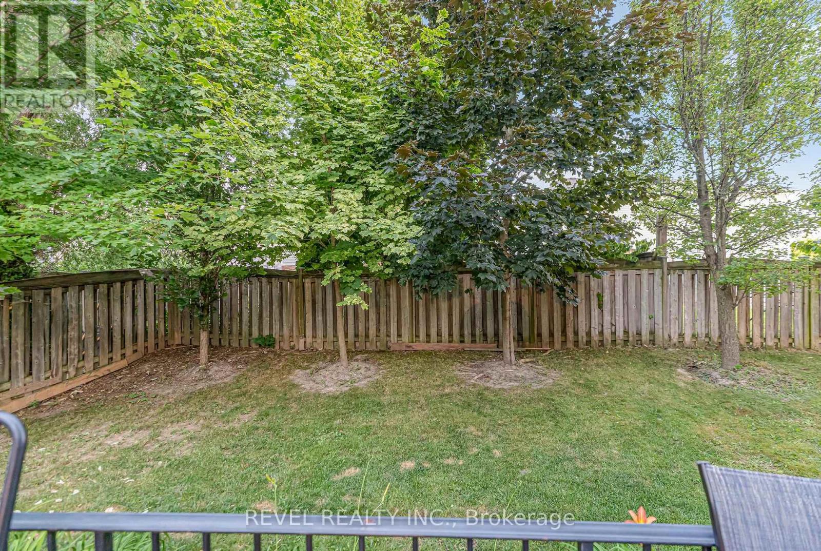 Photo 48 of 17 Webb Avenue, Brantford ON