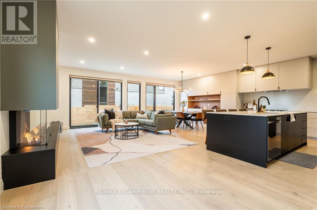Photo 25 of 98 Lametti Drive, Pelham ON