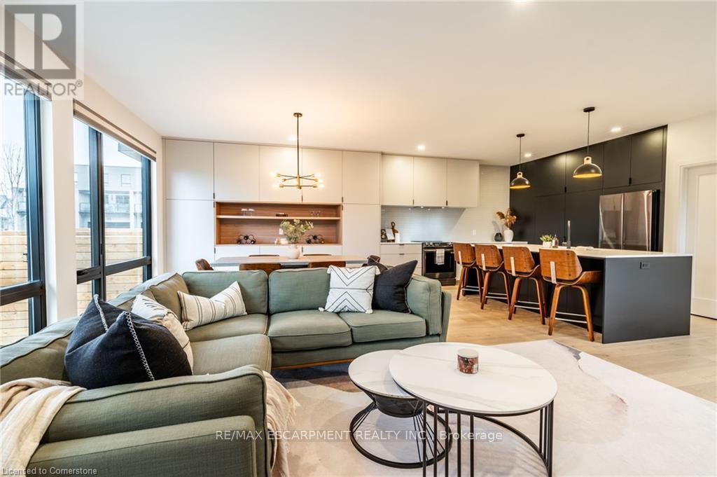 Photo 49 of 98 Lametti Drive, Pelham ON