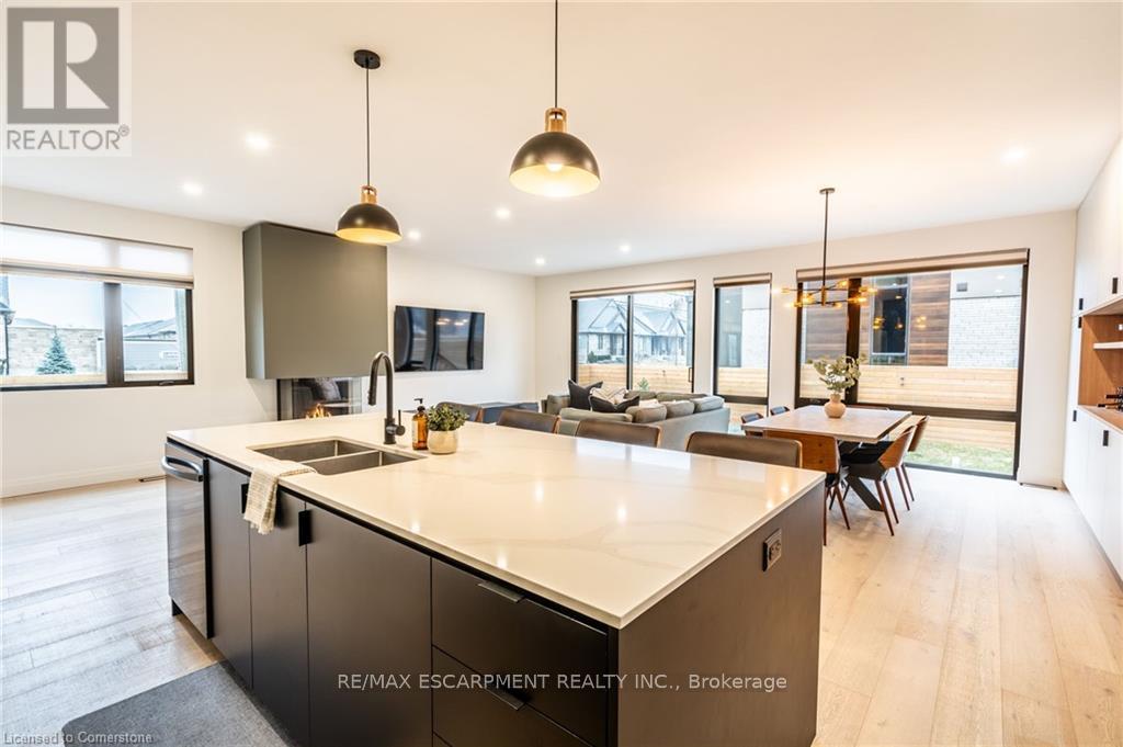 Photo 18 of 98 Lametti Drive, Pelham ON