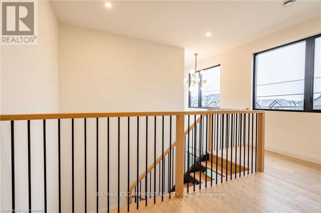 Photo 16 of 98 Lametti Drive, Pelham ON