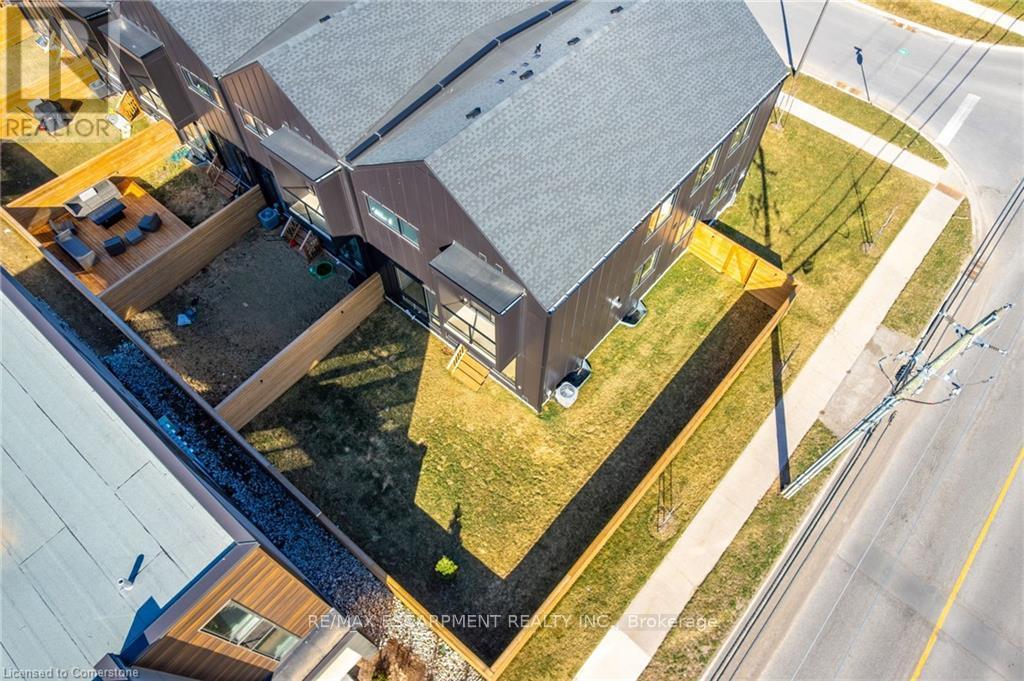 Photo 37 of 98 Lametti Drive, Pelham ON
